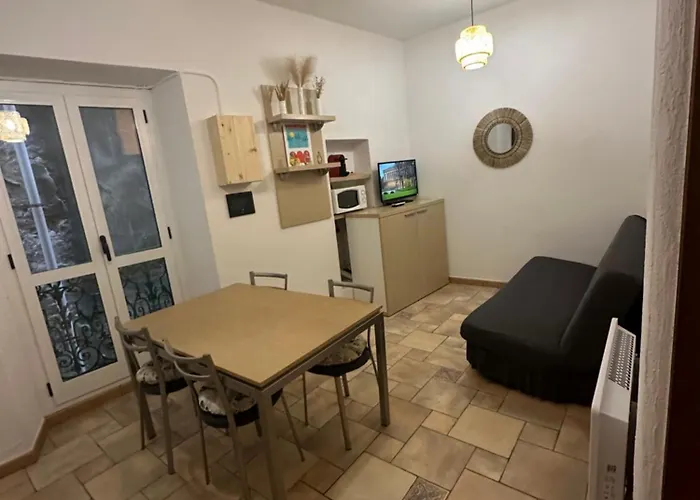 Capodanna, à Deux Pas Des Plages Au Cœur De La Vieille Appartement